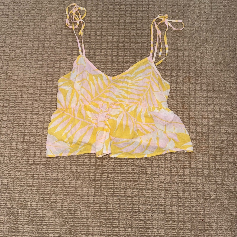 Billabong- floral summer top